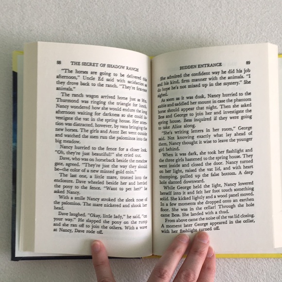 🔦 New "The Secret of Shadow Ranch," Nancy Drew Hardcover Book #5 🔦 - Picture 6 of 11